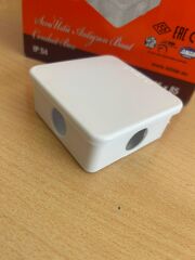 Квадратная распределительная коробка для поверхностного монтажа Işıldar 85*85, 1 шт.